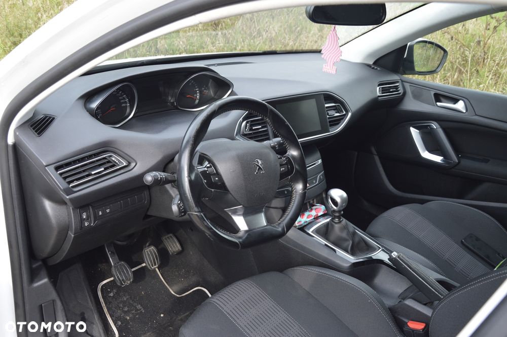 Peugeot 308 - 13