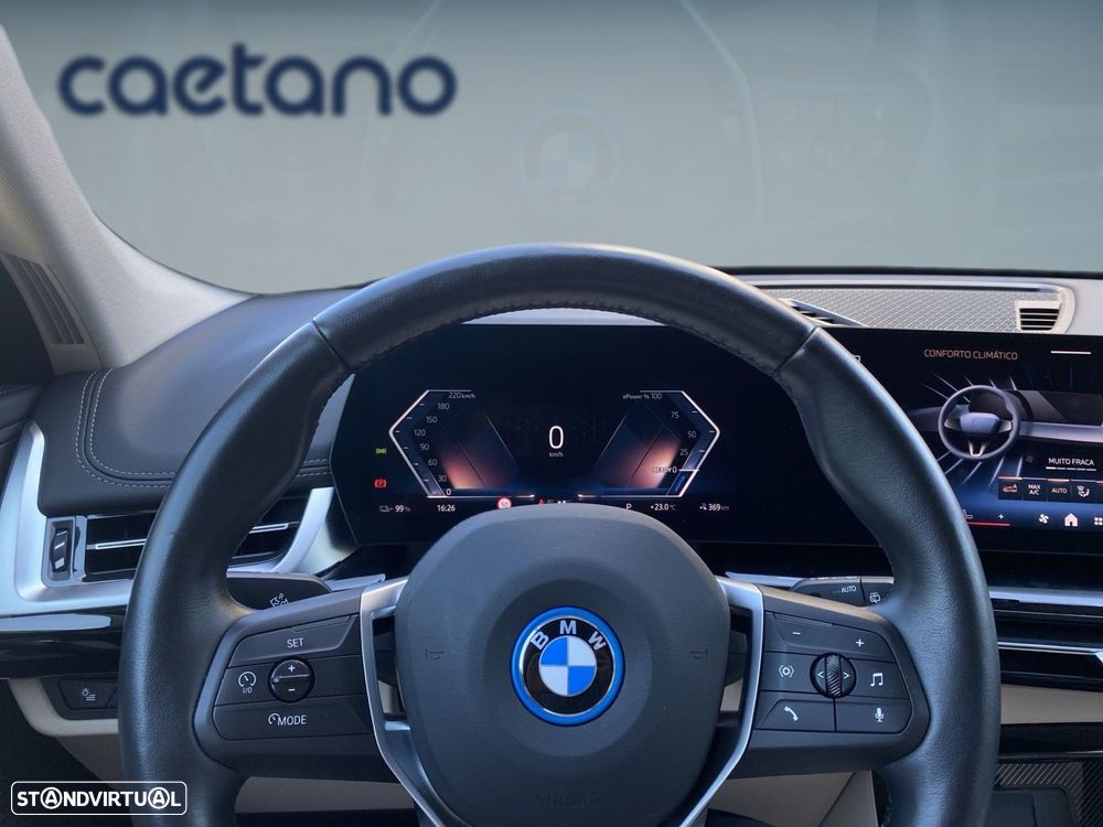 BMW iX1 eDrive20 xLine - 6