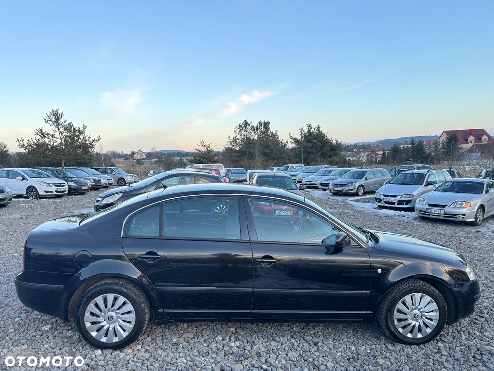 Skoda Superb 1.9 TDI Elegance - 4