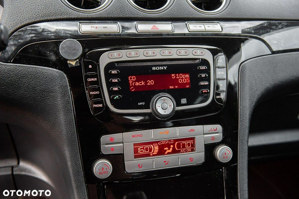 Ford Galaxy 2.0 TDCi Ghia - 22