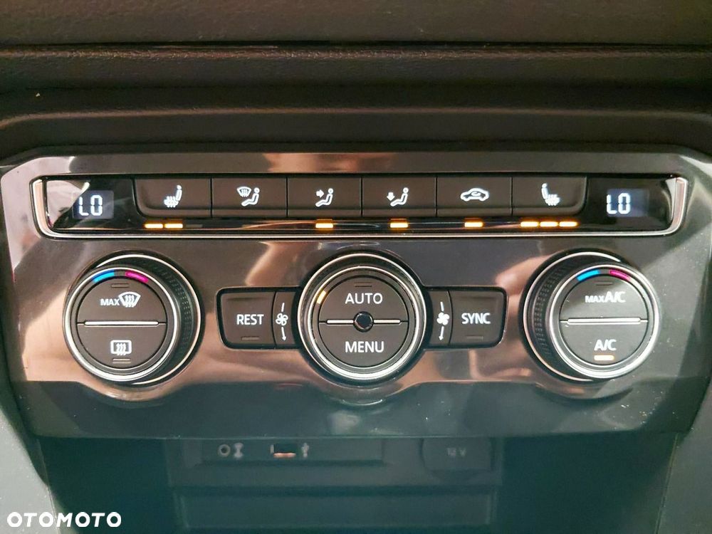 Volkswagen Tiguan - 34