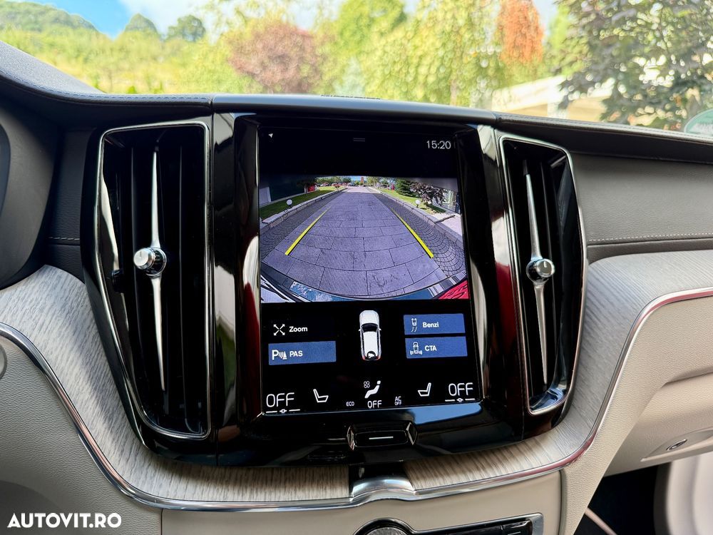 Volvo XC 60 T8 Twin Engine AWD Geartronic Inscription - 22