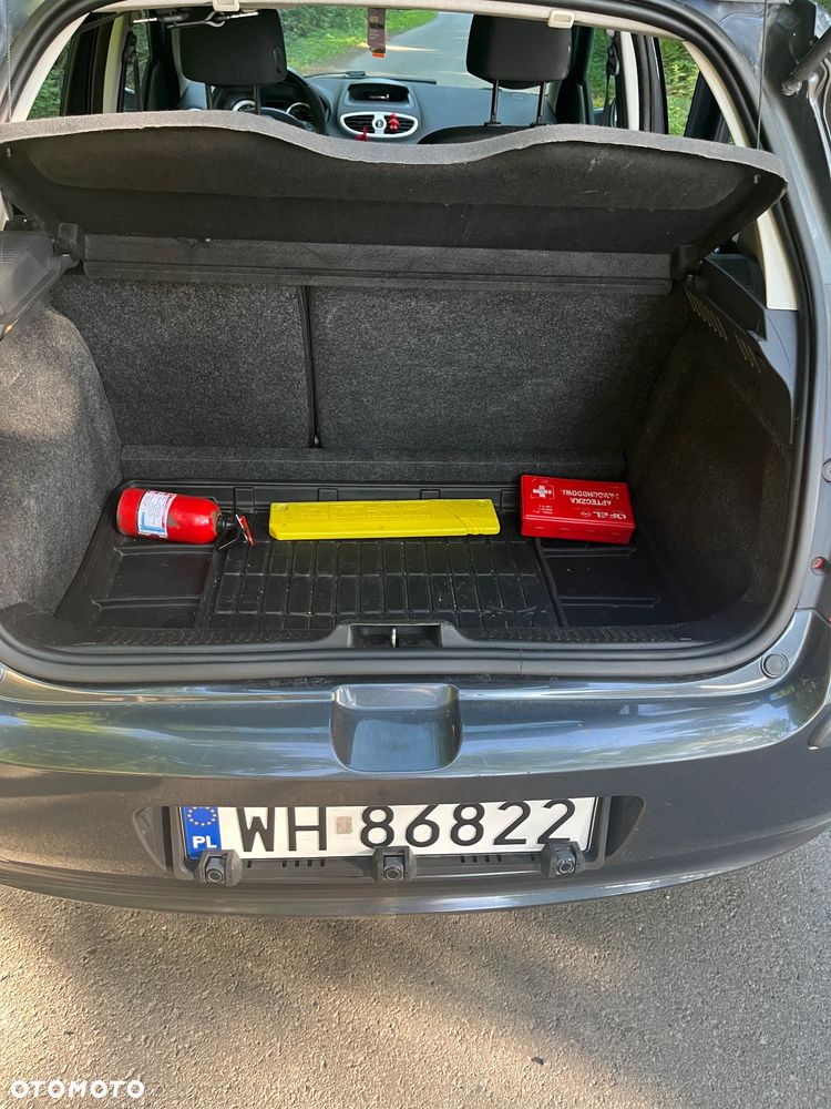 Renault Clio - 7