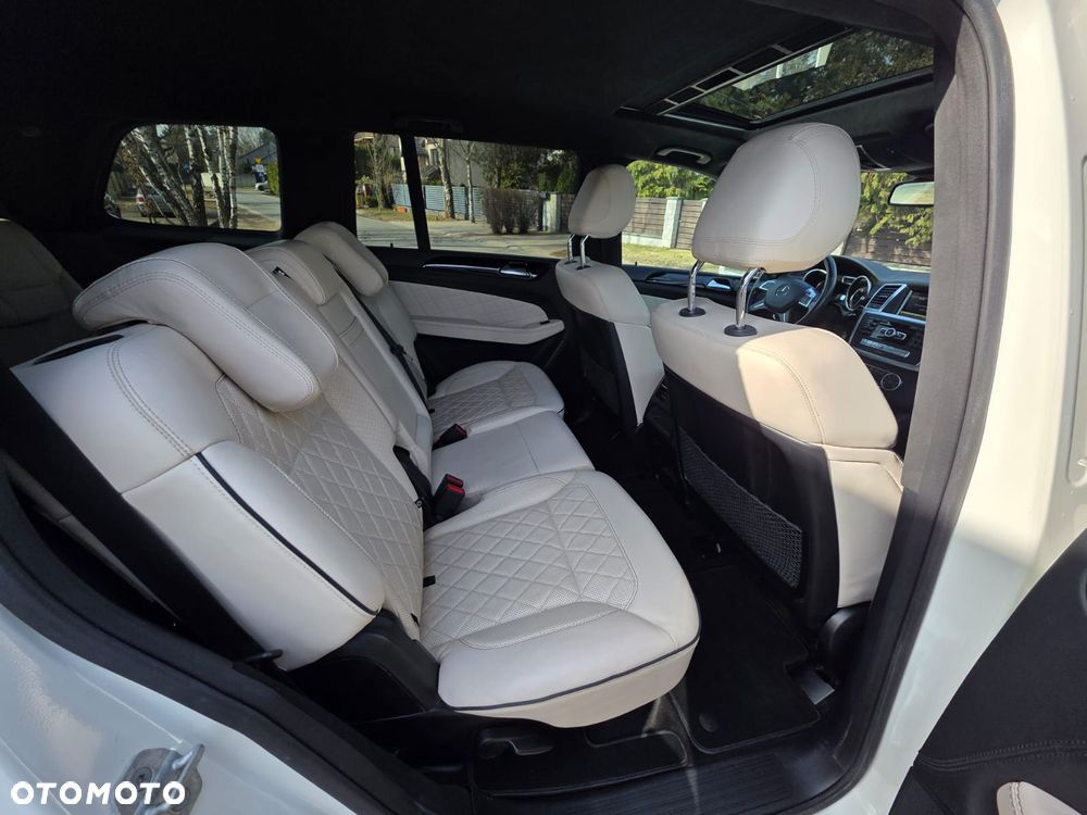 Mercedes-Benz GL - 27