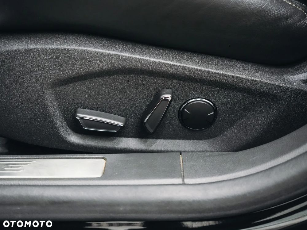 Ford Mondeo 2.0 EcoBlue VIGNALE - 17