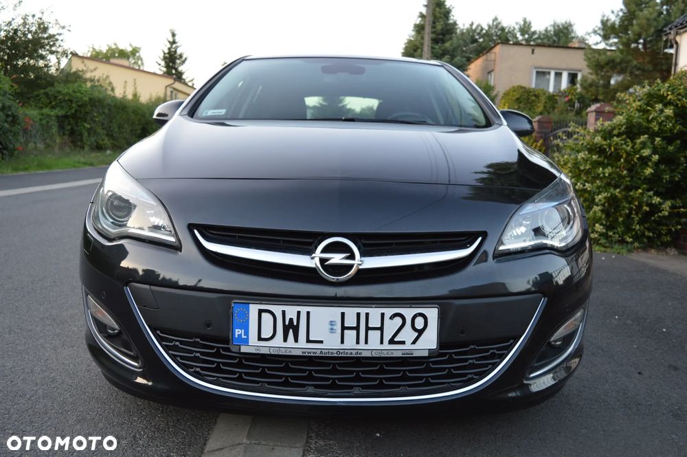 Opel Astra 1.4 Turbo Cosmo - 4