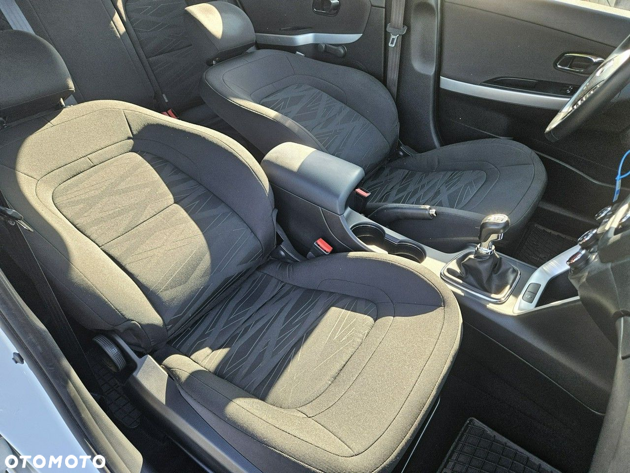 Kia Ceed - 17
