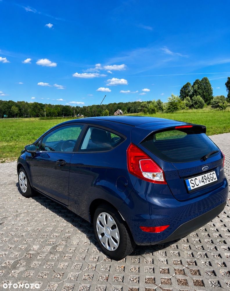Ford Fiesta 1.25 Ambiente EU5 - 10
