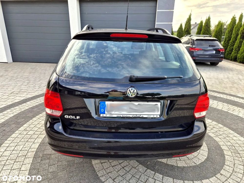Volkswagen Golf - 8