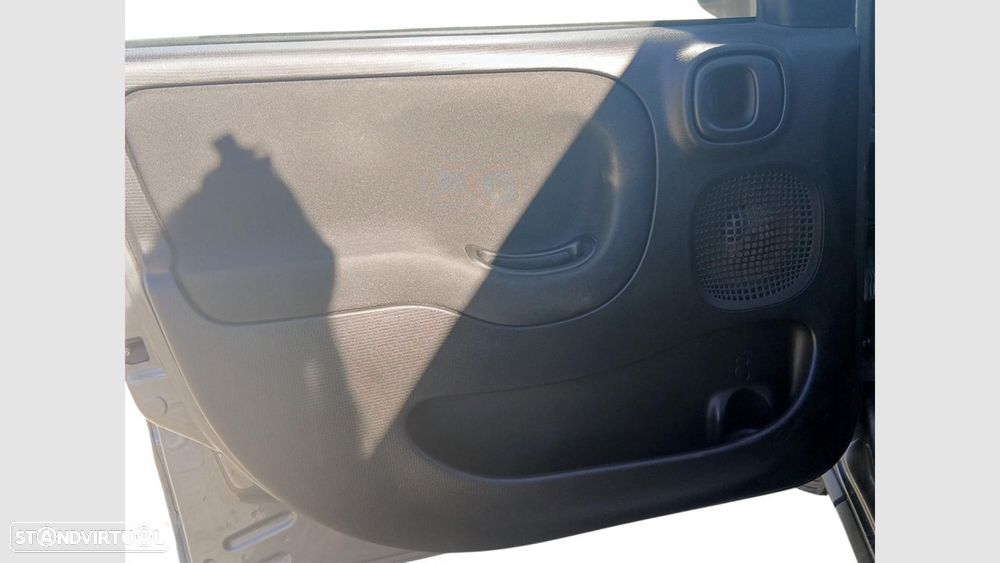 Fiat Panda 1.0 Hybrid City Life - 12