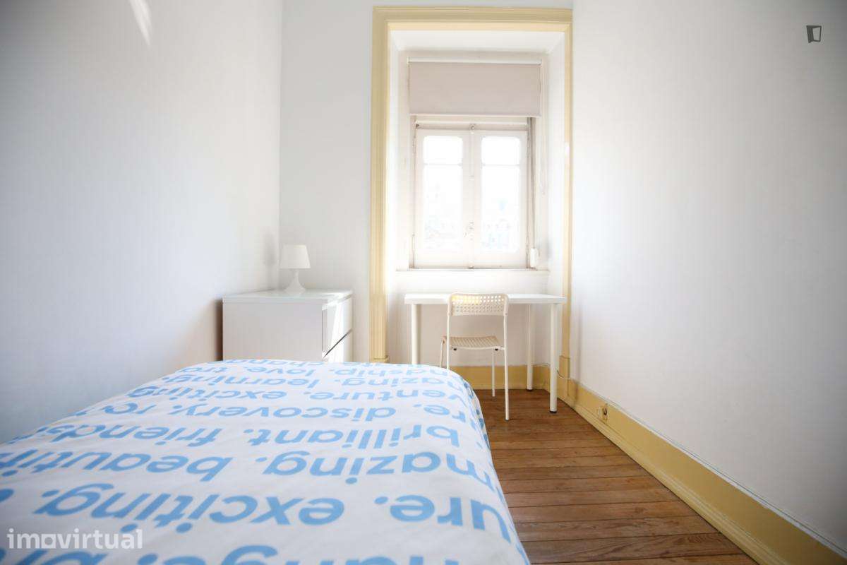Quarto - localizado em Arroios Lisbon - Grande imagem: 4/48