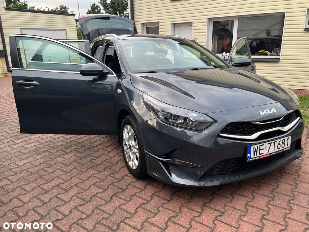 Kia Ceed 1.5 T-GDI M - 23