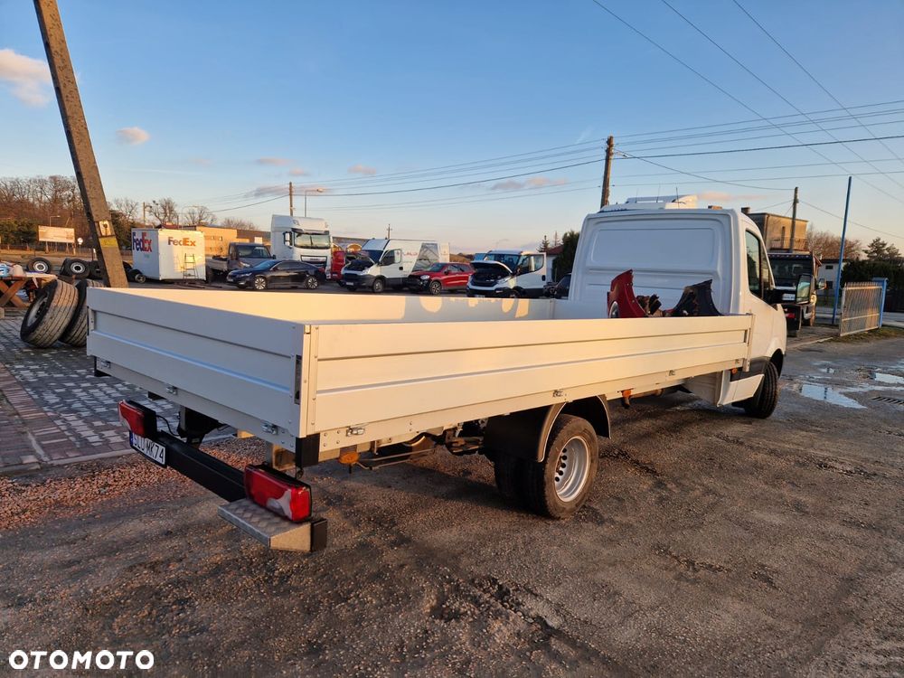 Mercedes-Benz 516 - 9