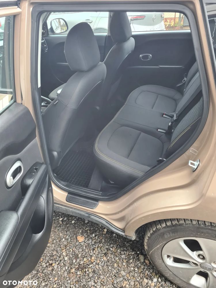 Kia Soul 1.6 GDI L Business Line EU6 - 15