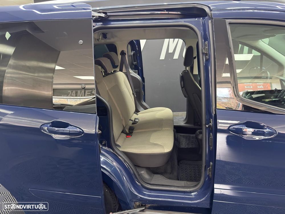 Ford Tourneo Courier 1.0 EcoBoost Titanium - 11