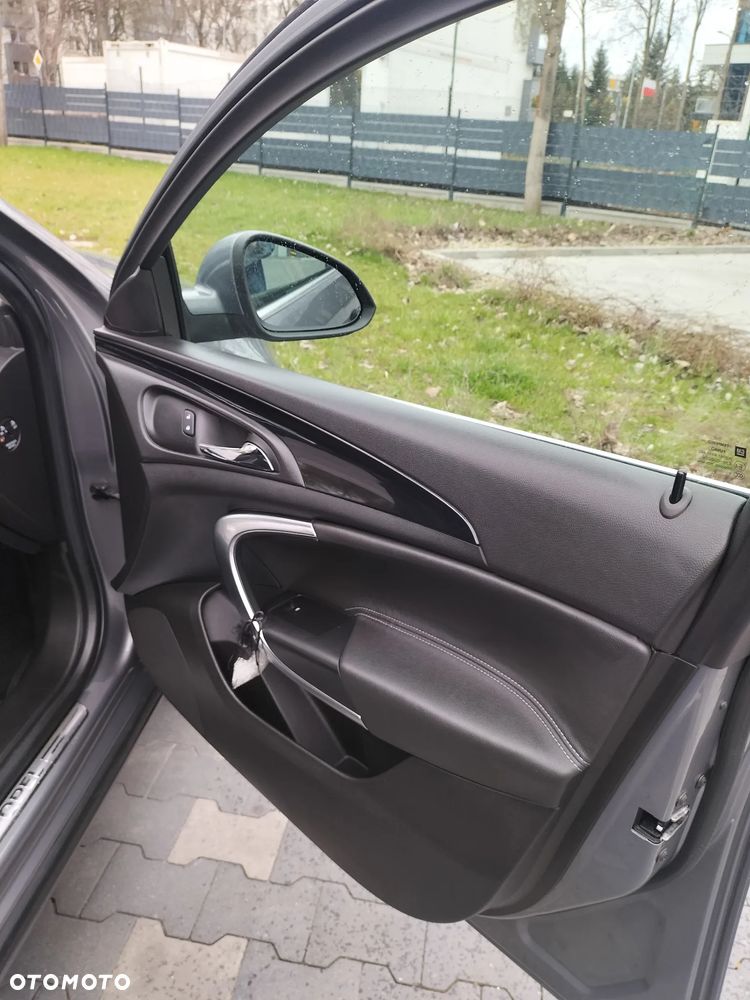 Opel Insignia - 35