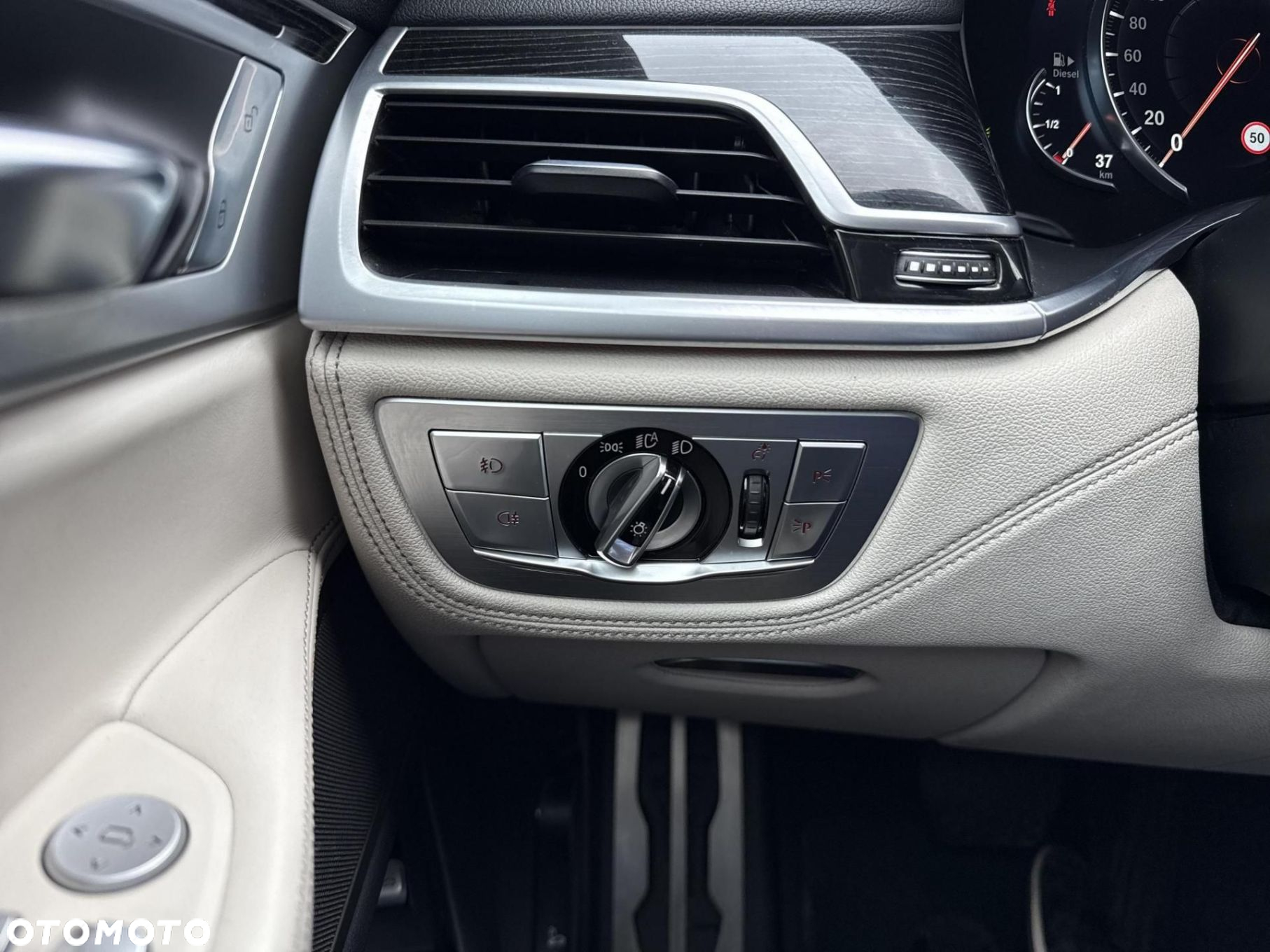 BMW Seria 7 - 14