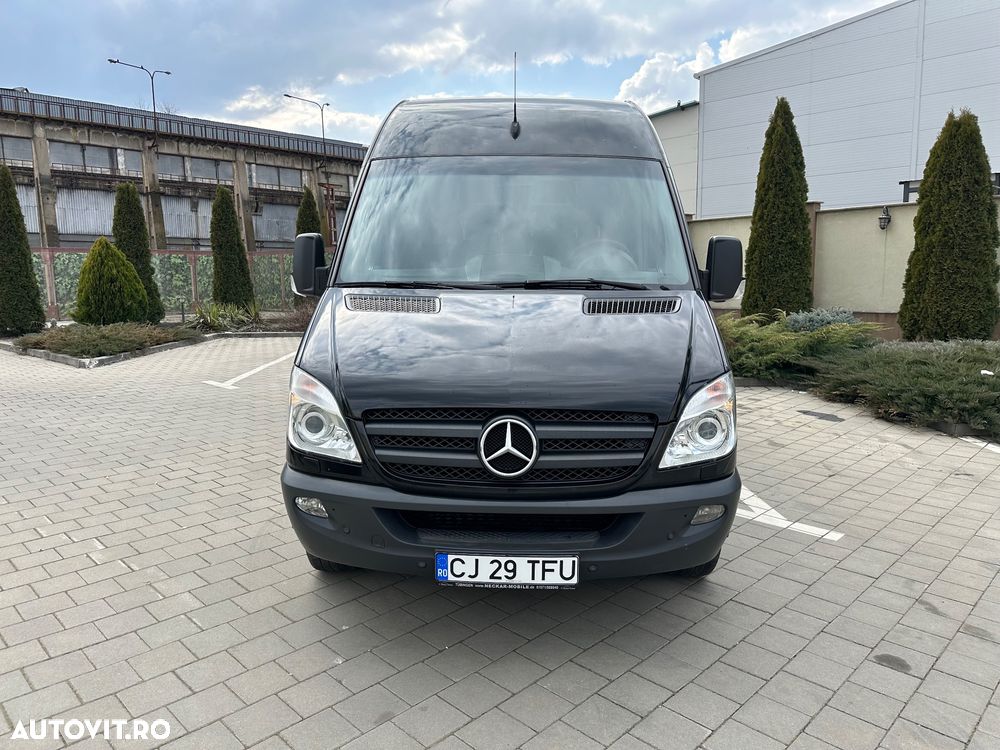Mercedes-Benz Sprinter 906.211 7GTronic - 1
