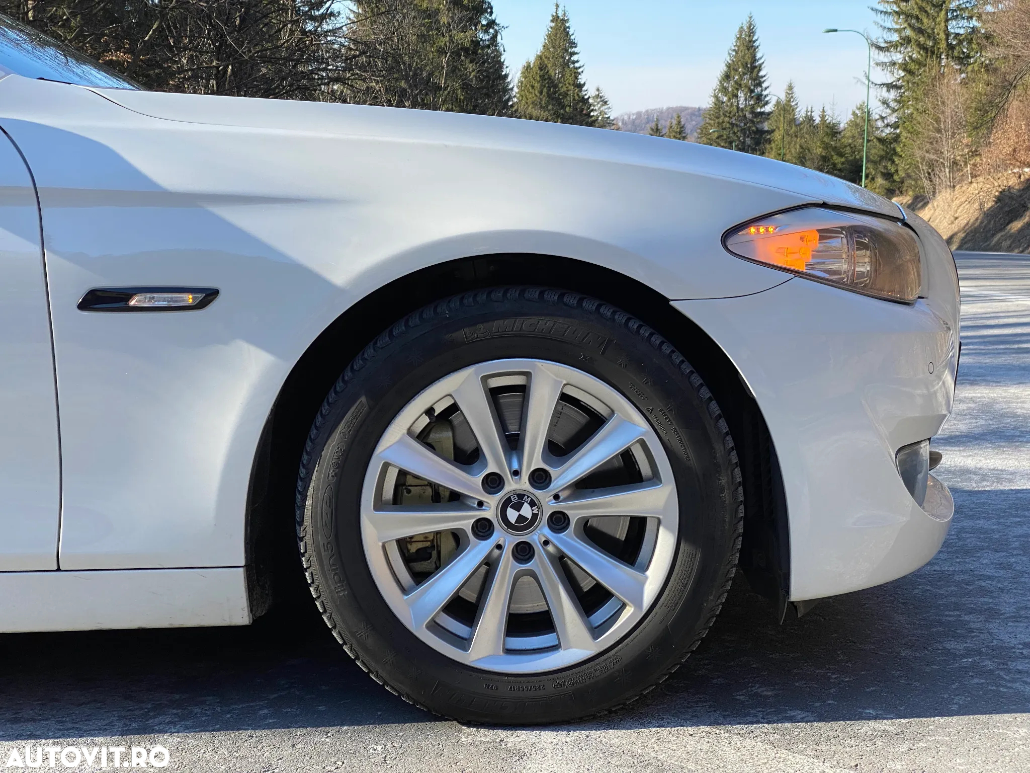 BMW Seria 5 525d - 9
