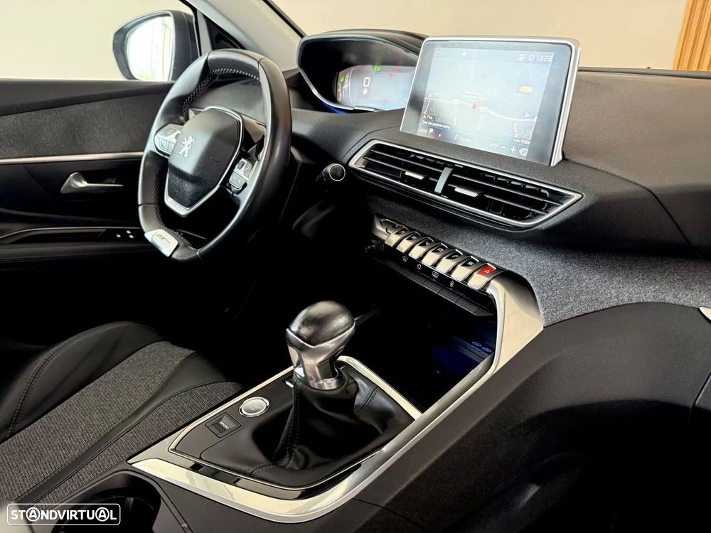 Peugeot 3008 1.6 BlueHDi GT Line - 33