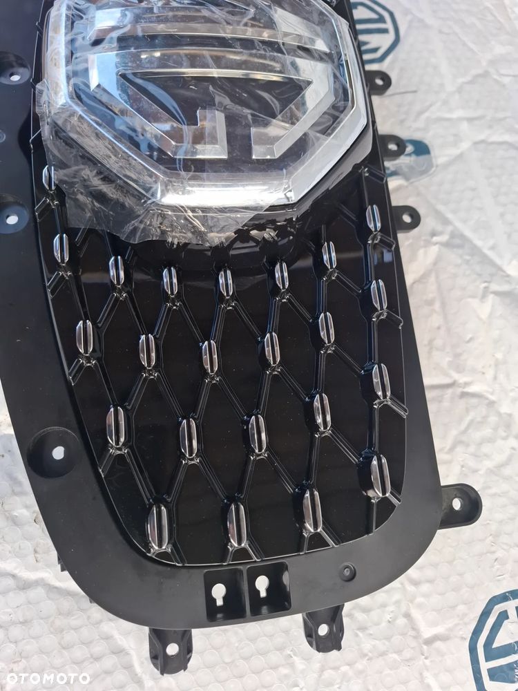 MG ZS 2020 GRILL ATRAPA CHŁODNICY GNIAZDO ŁADOWANIA  10749241 - 4