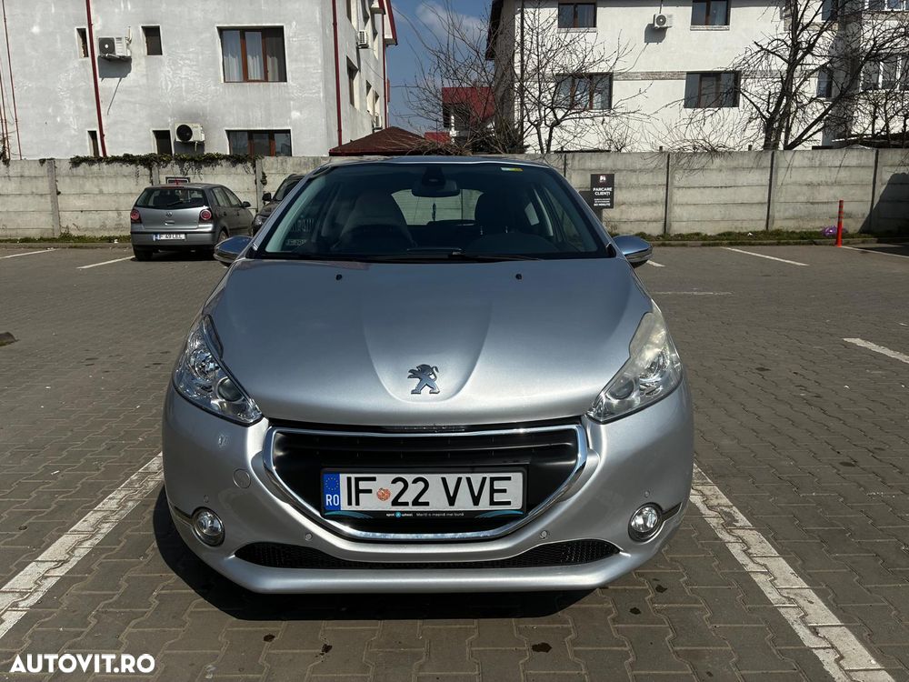 Peugeot 208 155 THP Allure - 1