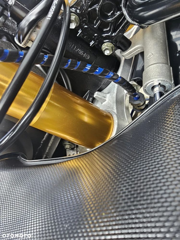 Suzuki GSX-R - 9