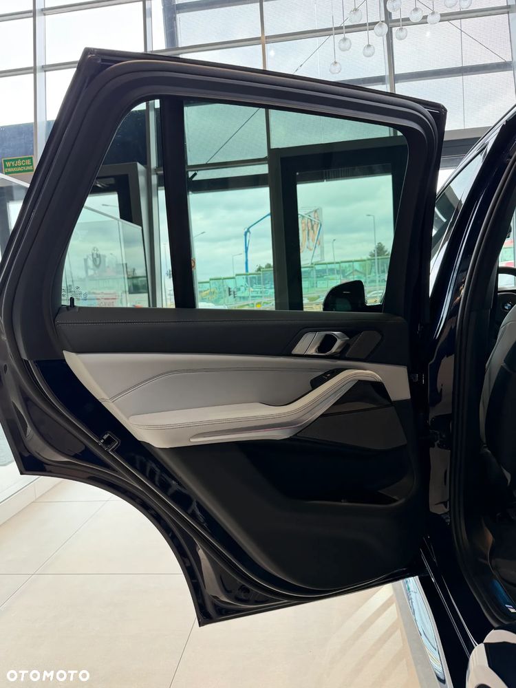 BMW X5 xDrive30d - 25