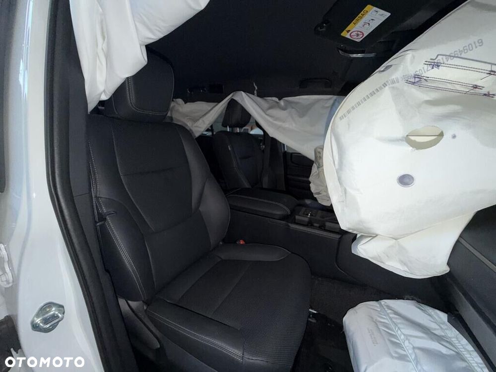Toyota Land Cruiser - 11