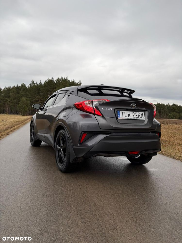 Toyota C-HR - 8