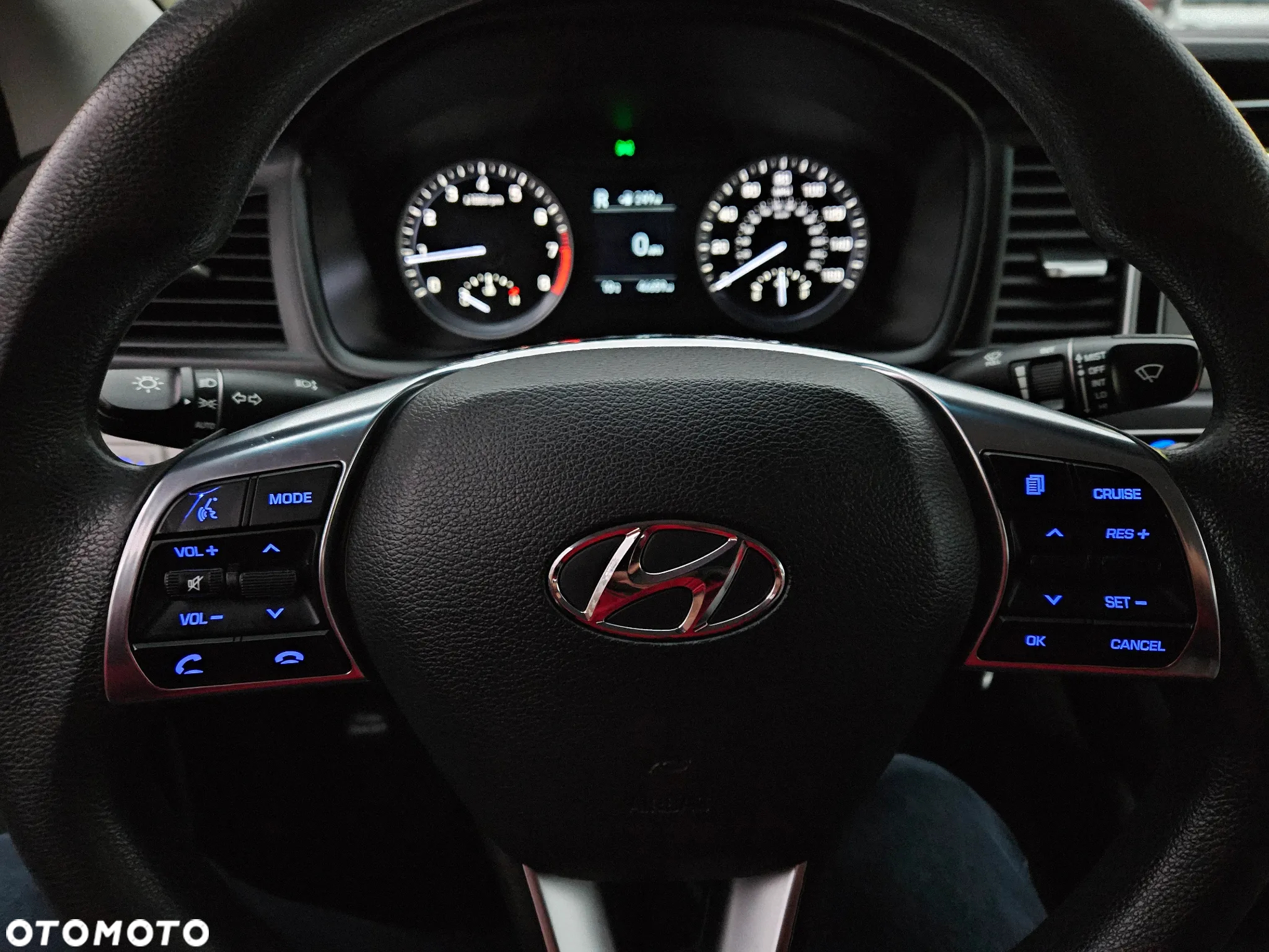 Hyundai Sonata - 22