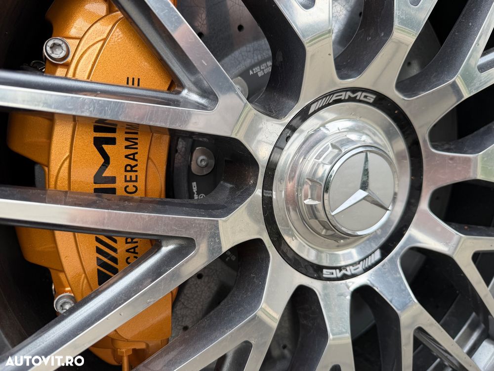 Mercedes-Benz SL 63 AMG - 7