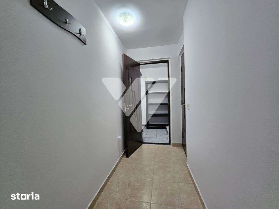Apartament tip mansarda 3 camere de vanzare Zona Strand — fotografia 3