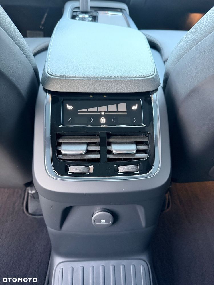 Volvo XC 90 T8 AWD Recharge Geartronic RDesign Edition - 14