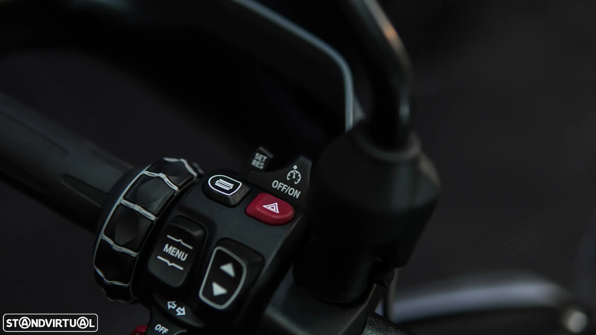 BMW R 1300 GS Adventure TRIPLE BLACK Rebaixada ASA - 14