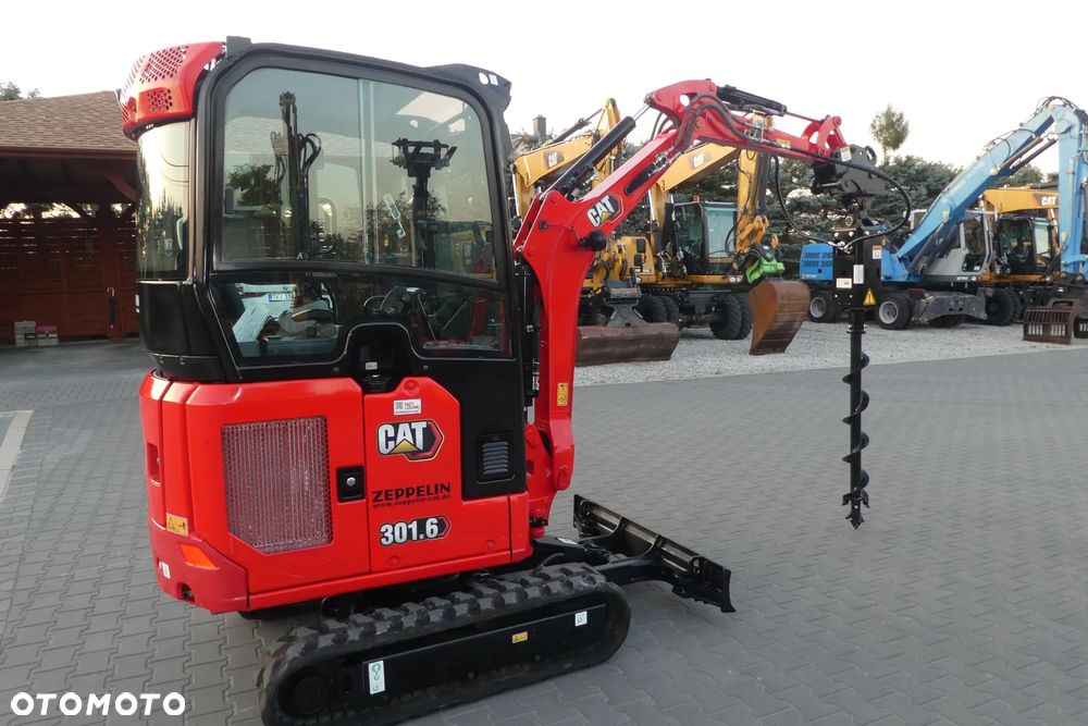 Caterpillar 301,6 Z NIEMIEC Z WIERTNICĄ - 8