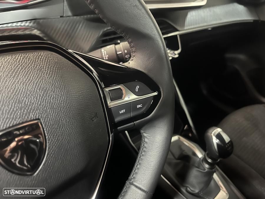 Peugeot 208 1.2 PureTech Allure - 18