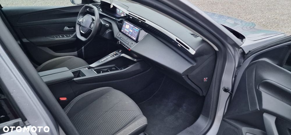 Peugeot 308 1.6 Hybrid PHEV Active Pack EAT8 - 10