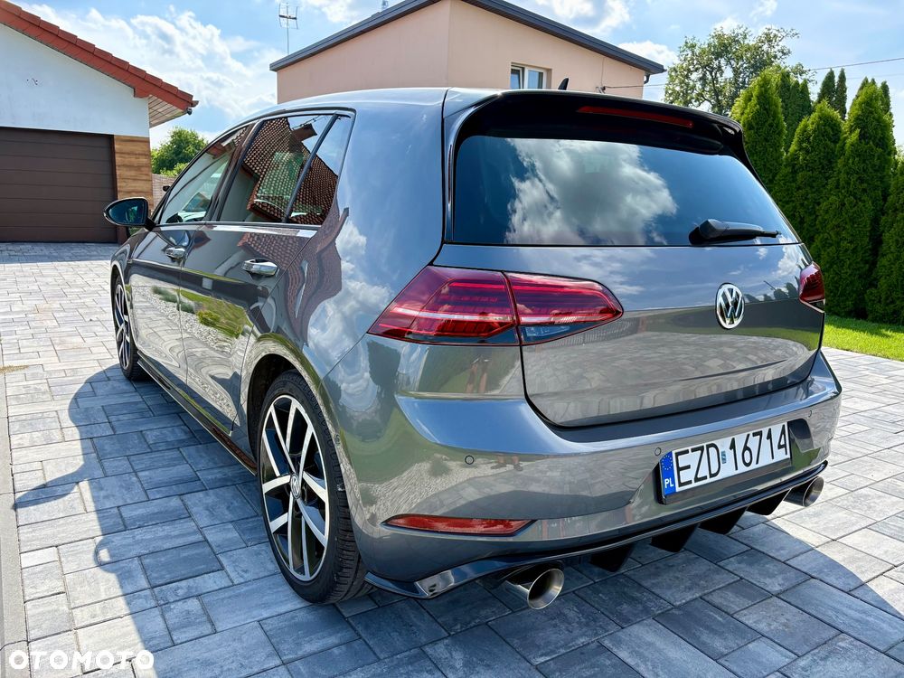 Volkswagen Golf - 4