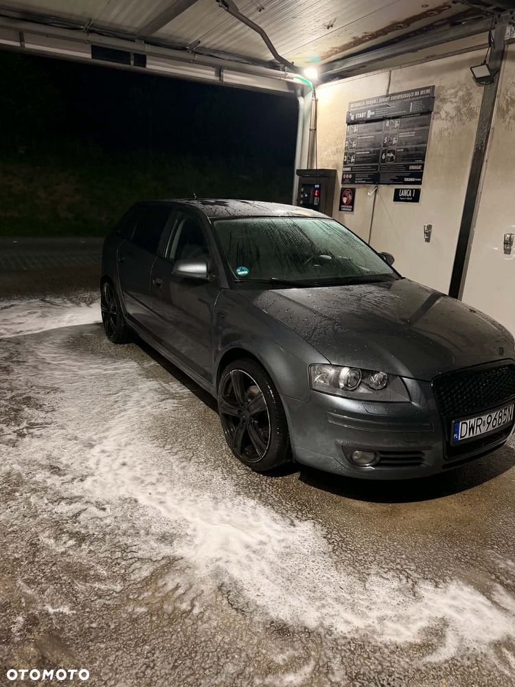 Audi A3 Sportback 2.0 TDI DPF Ambiente - 2