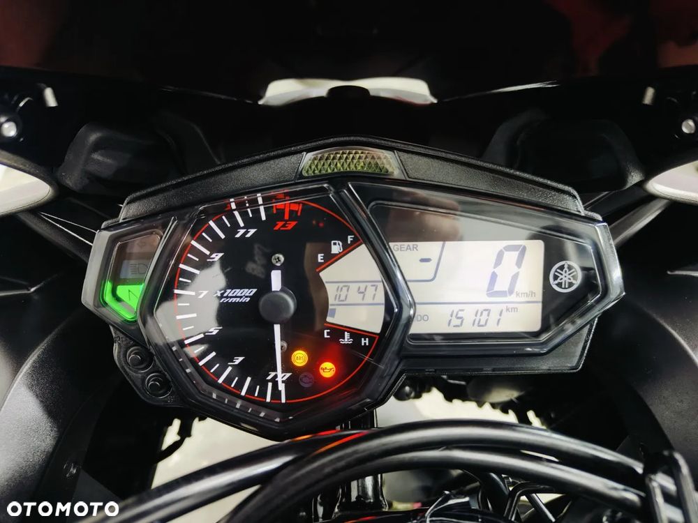 Yamaha R3 - 16