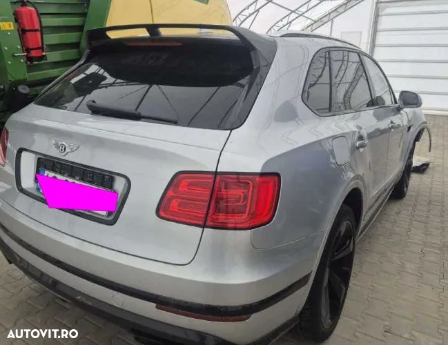 Bentley Bentayga V8 - 4