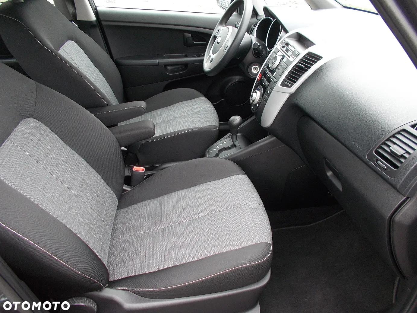 Kia Venga 1.6 M - 10