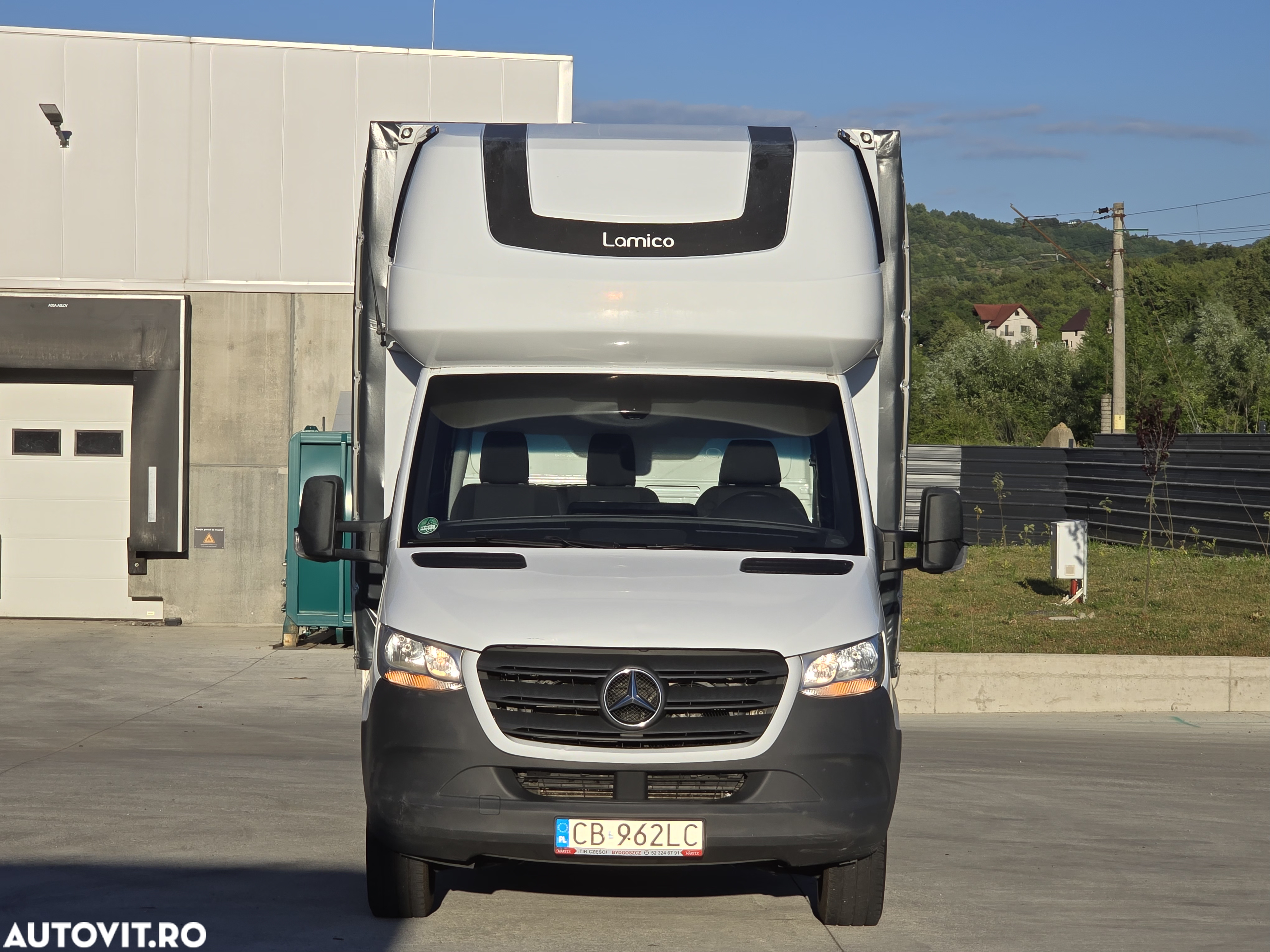 Mercedes-Benz Sprinter - 14