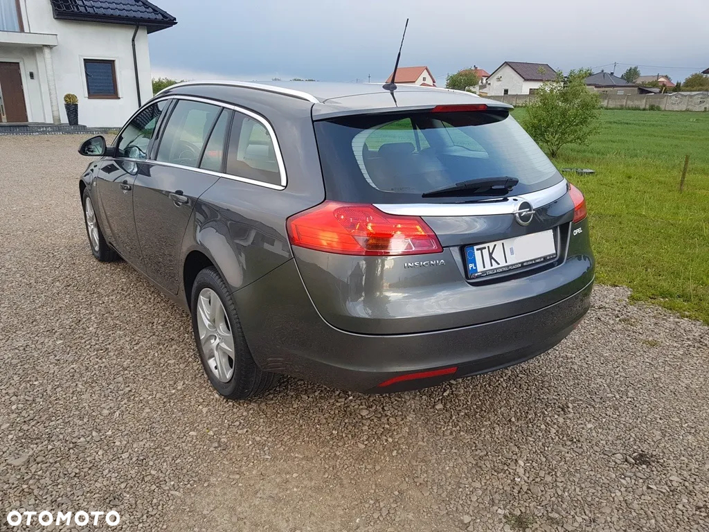 Opel Insignia 1.8 Sports Tourer - 10