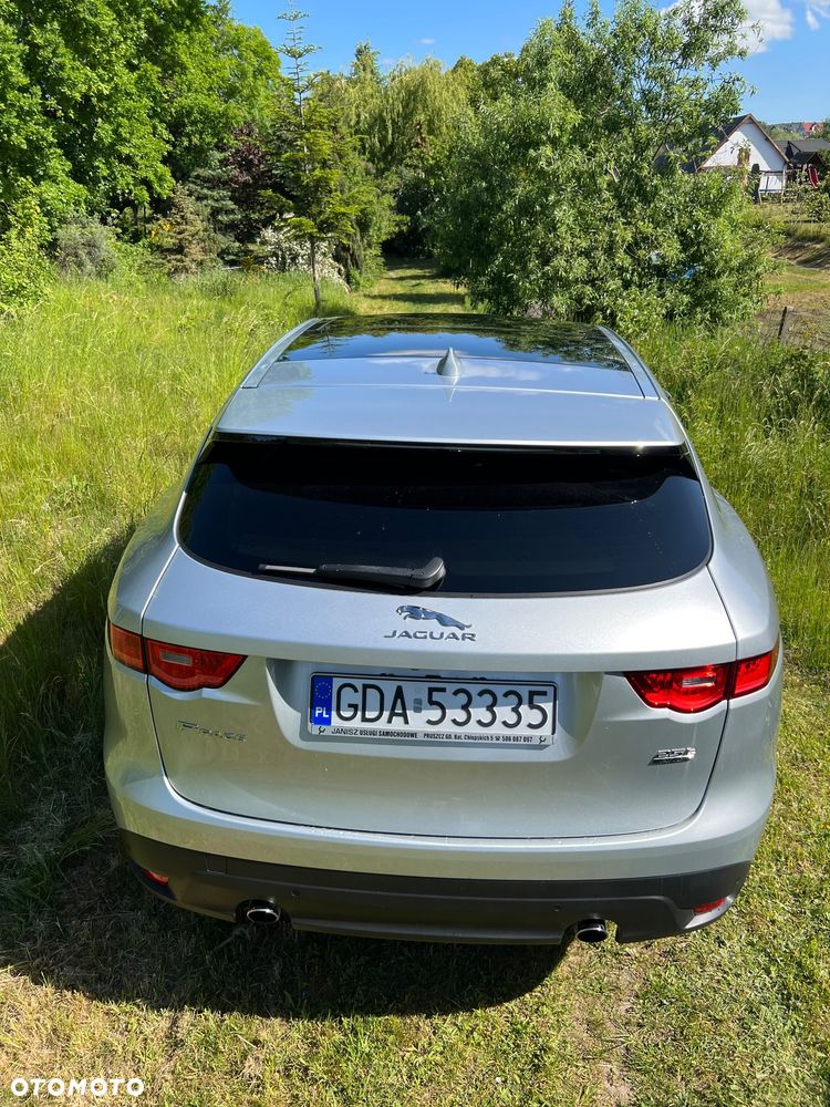 Jaguar F-Pace - 5