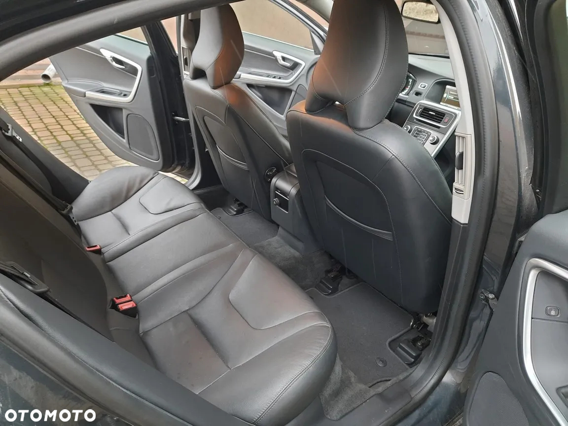 Volvo S60 - 19
