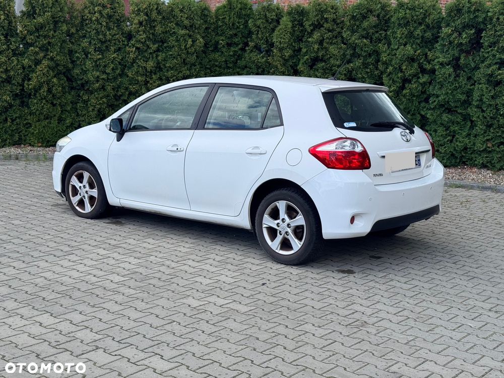 Toyota Auris 2.0 D-4D - 5