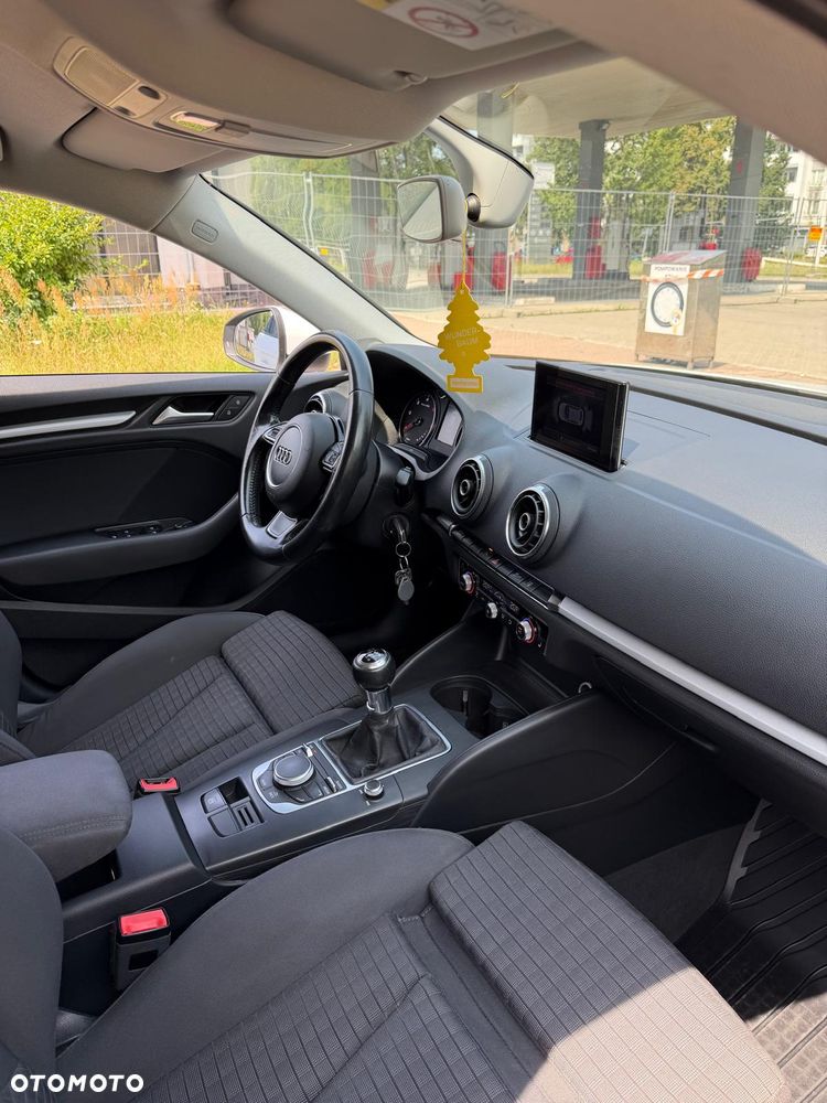Audi A3 Sportback 2.0 TDI - 13