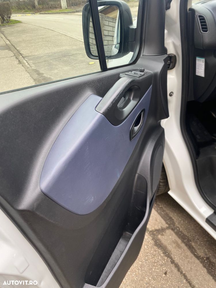 Opel Vivaro - 9